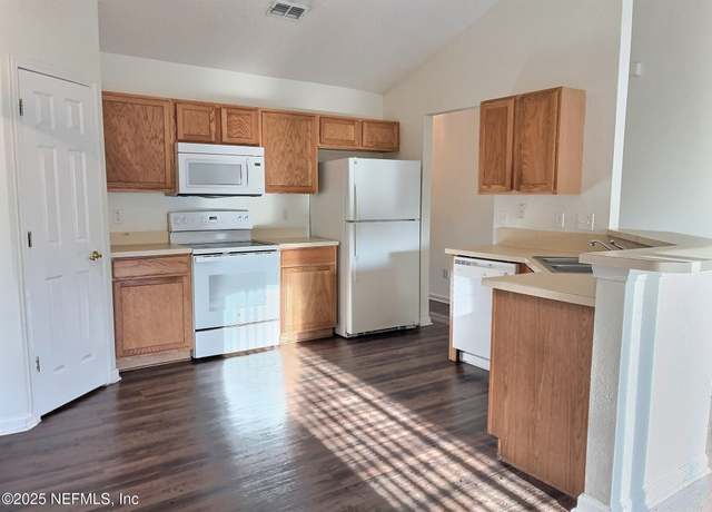 Property at 70 Red Mill Dr #A, Palm Coast, FL 32164, 6 beds, 4 baths