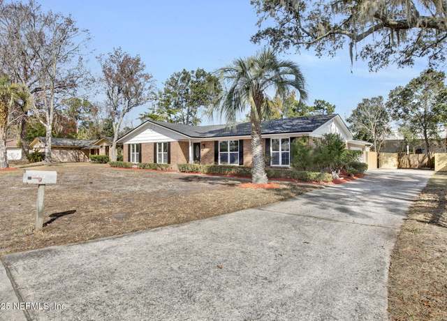 Property at 252 Dillon Dr, Orange Park, FL 32073, 4 beds, 2 baths