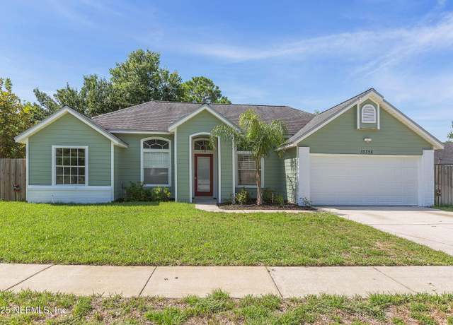 Property at 12358 Burgess Hill Dr, Jacksonville, FL 32246, 3 beds, 2 baths