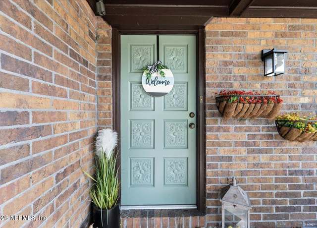 Property at 2016 Sussex Dr S, Orange Park, FL 32073, 3 beds, 2 baths