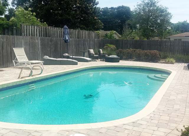 Property at 537 Coppitt Dr S, Orange Park, FL 32073, 3 beds, 2 baths