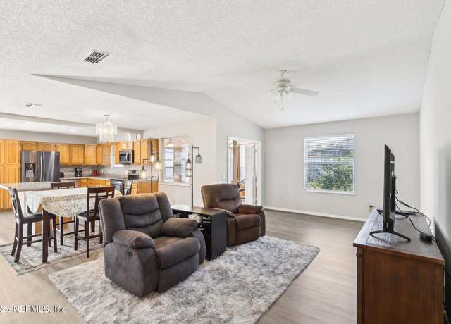 Property at 2190 Carter Braxton Rd, Orange Park, FL 32073, 3 beds, 2 baths