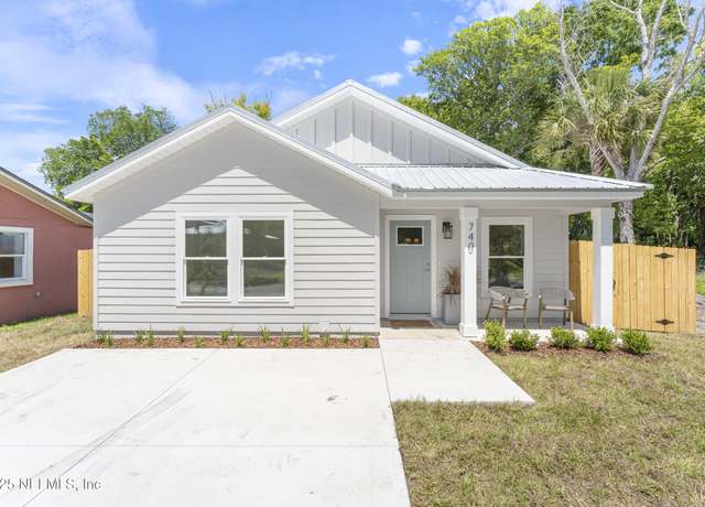 Property at 740 W 5th St, St. Augustine, FL 32084, 3 beds, 2 baths