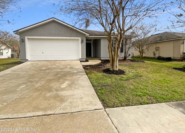 Property at 9459 Thorn Glen Rd, Jacksonville, FL 32208, 4 beds, 2 baths