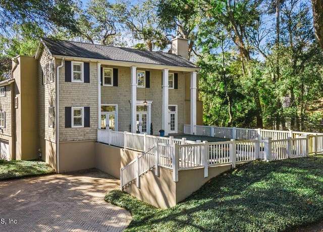 Property at 410 Oceanwalk Dr S, Atlantic Beach, FL 32233, 3 beds, 3.5 baths