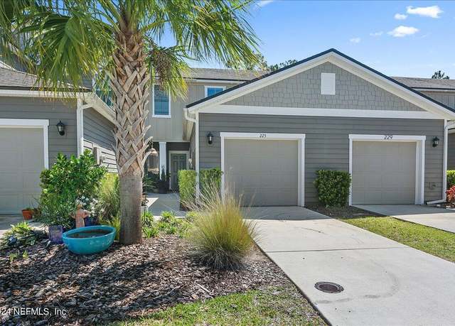 Property at 225 Whitland Way, St. Augustine, FL 32086, 2 beds, 2.5 baths