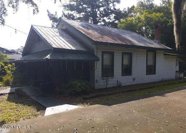 Property at 918 Glencarin St, Jacksonville, FL 32208, 2 beds, 1 bath