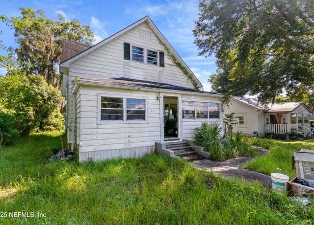 Property at 511 E South St, Starke, FL 32901, 5 beds, 3 baths