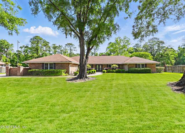 Property at 7805 Hunters Grove Rd, Jacksonville, FL 32256, 6 beds, 5 baths