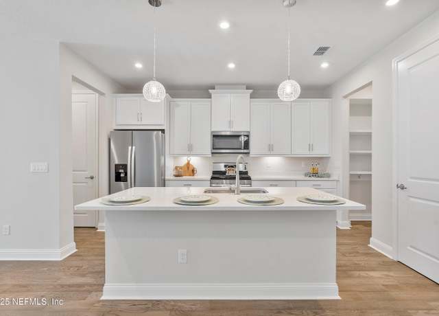 Property at 3491 Marsh Reserve Blvd, Jacksonville, FL 32224, 3 beds, 2.5 baths