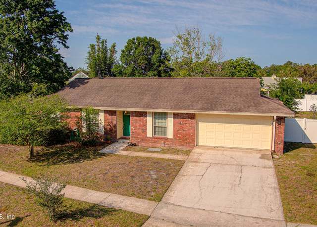 Property at 2474 Summer Tree Rd E, Jacksonville, FL 32246, 3 beds, 2 baths