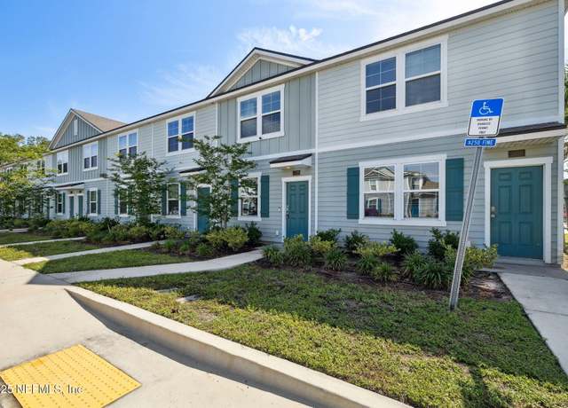 Property at 2838 Black Buck Cir, Jacksonville, FL 32225, 2 beds, 2.5 baths