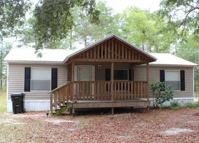 Property at 7494 Appomattox Ave, Keystone Heights, FL 32656, 2 beds, 2 baths