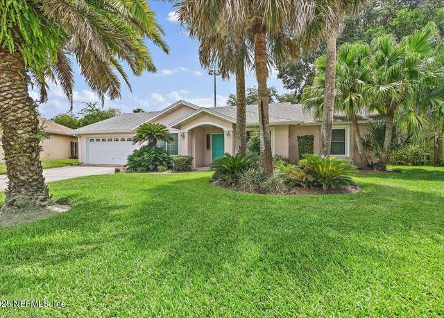 Property at 1121 Linkside Ct E, Atlantic Beach, FL 32233, 3 beds, 2 baths