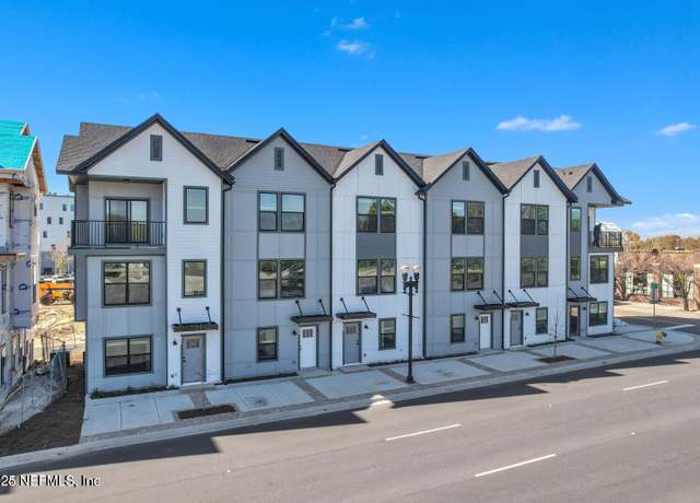 Property at 1063 Farwell St #13, Jacksonville, FL 32204, 2 beds, 2.5 baths
