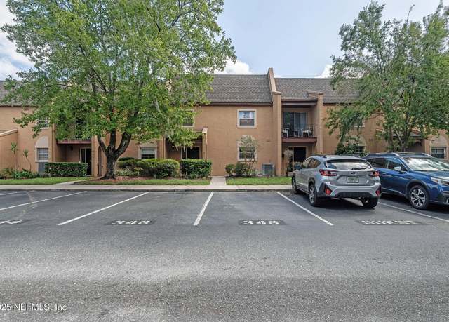 Property at 346 Raleigh Rd #346, Jacksonville, FL 32225, 3 beds, 2.5 baths