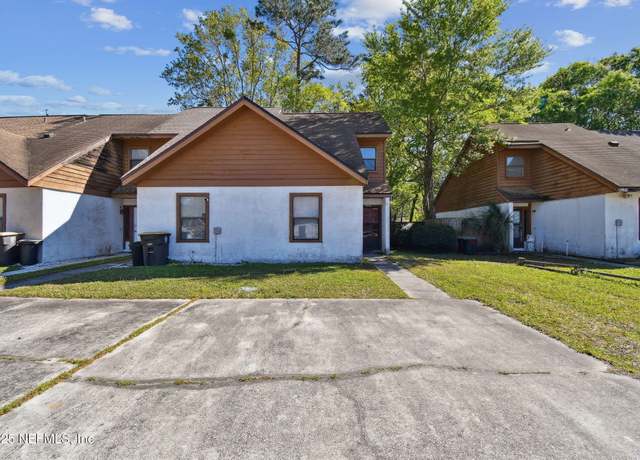 Property at 7608 Melissa Ct N, Jacksonville, FL 32210, 2 beds, 2 baths