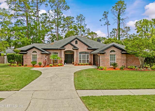 Property at 3737 Reedpond Dr N, Jacksonville, FL 32223, 3 beds, 2.5 baths