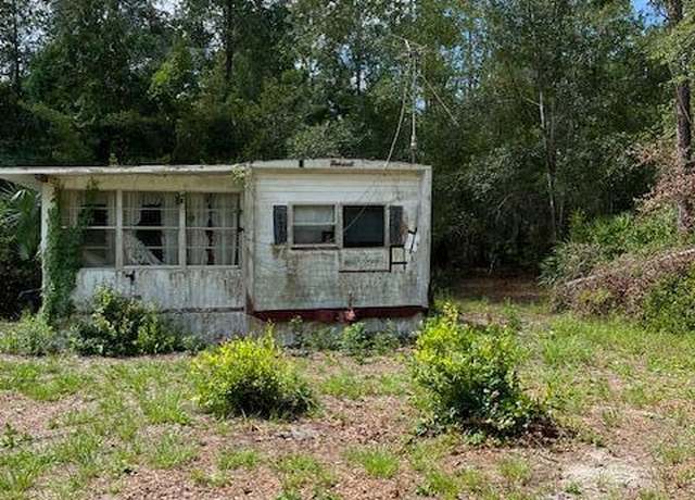 Property at 127 Hamrick St, Interlachen, FL 32148