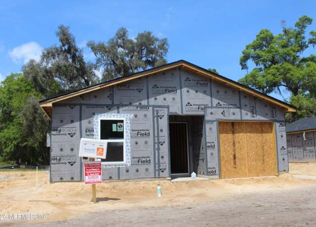 Property at 1734 Harring St, Green Cove Springs, FL 32043, 3 beds, 2 baths