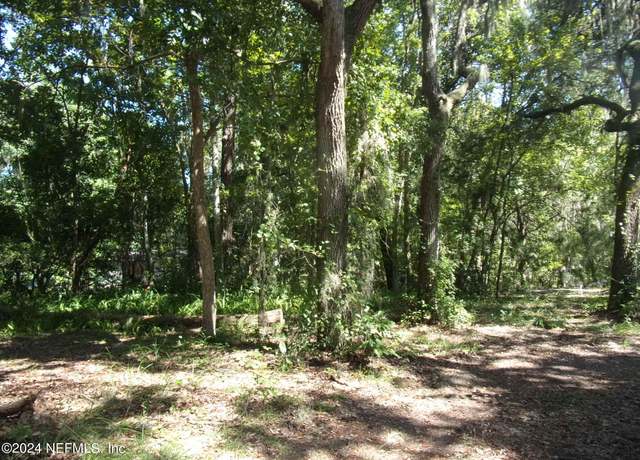 Property at 114 River Road Dr, Palatka, FL 32177