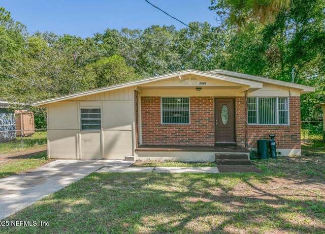 Property at 7323 Melvin Cir N, Jacksonville, FL 32210, 5 beds, 2 baths