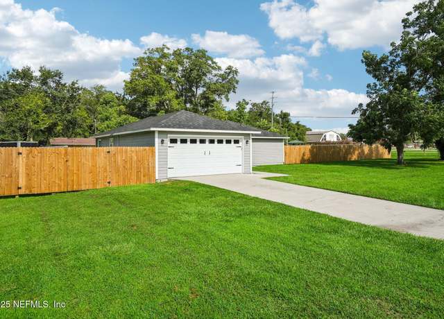 Property at 504 Joan St, Macclenny, FL 32063, 3 beds, 2 baths