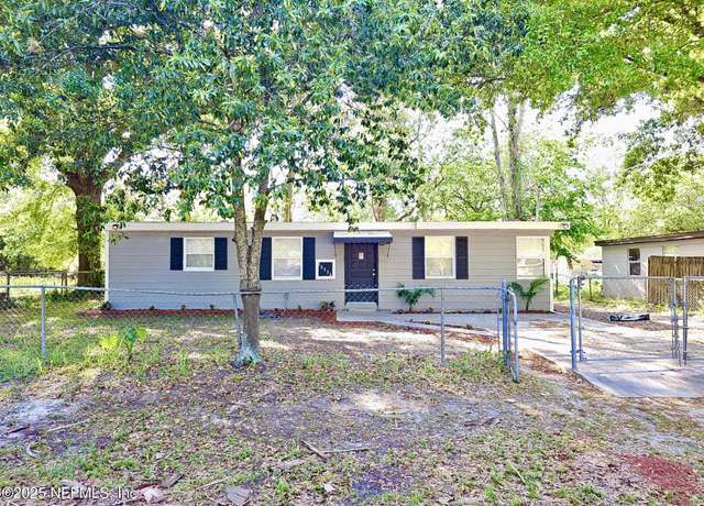 Property at 10536 Wooster Dr Dr, Jacksonville, FL 32218, 3 beds, 2 baths