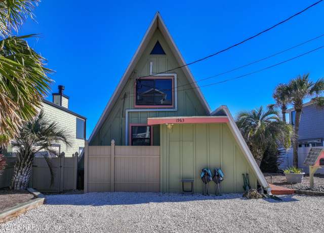 Property at 1963 Beach Ave, Atlantic Beach, FL 32233, 2 beds, 1 bath
