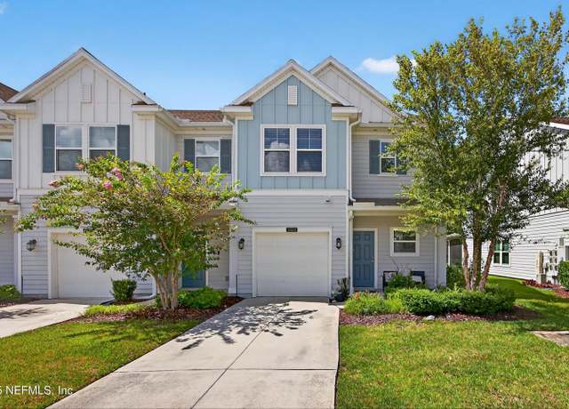 Property at 10302 Benson Lake Dr, Jacksonville, FL 32222, 3 beds, 2.5 baths