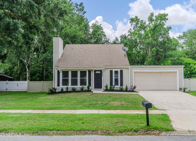 Property at 8687 Bishopswood Dr, Jacksonville, FL 32244, 3 beds, 2 baths