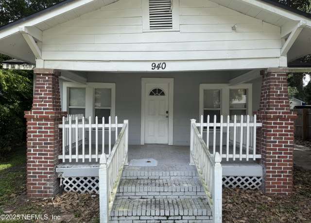 Property at 940 Glencarin St, Jacksonville, FL 32208, 3 beds, 1 bath