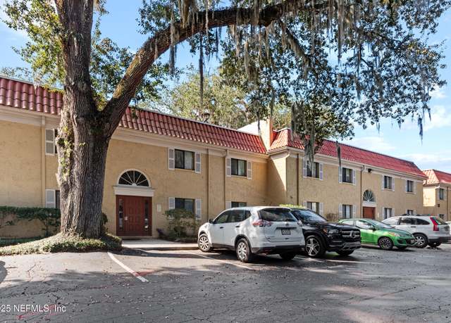 Property at 5811 Atlantic Blvd #44, Jacksonville, FL 32207, 2 beds, 2 baths