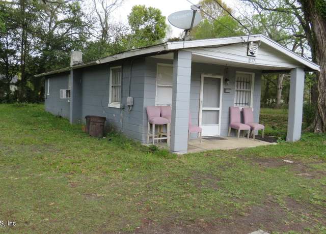 Property at 1977 W 9th St, Jacksonville, FL 32209, 2 beds, 1 bath