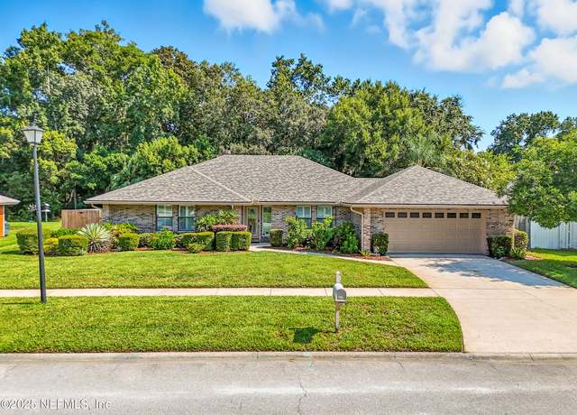 Property at 4531 Barrington Oaks Dr, Jacksonville, FL 32257, 4 beds, 2.5 baths