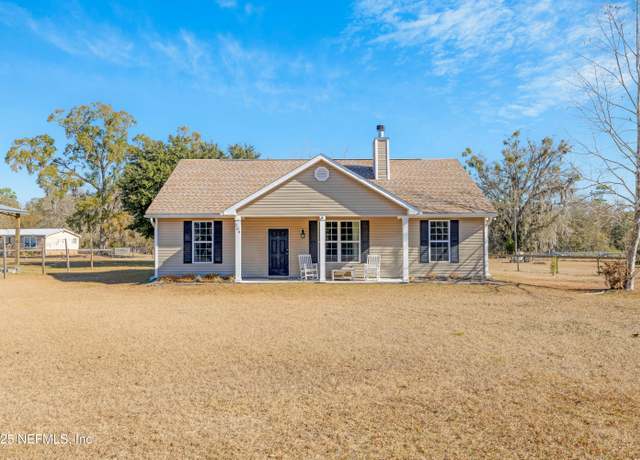 Property at 204 Comer Rd, Palatka, FL 32177, 3 beds, 2 baths