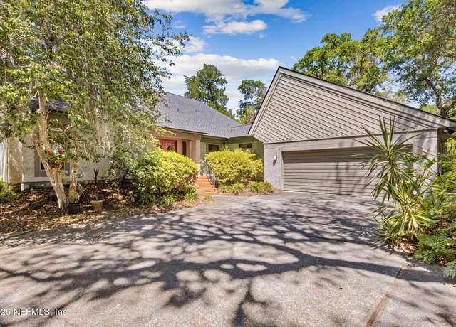 Property at 1 Marsh Creek Rd, Fernandina Beach, FL 32034, 3 beds, 2.5 baths