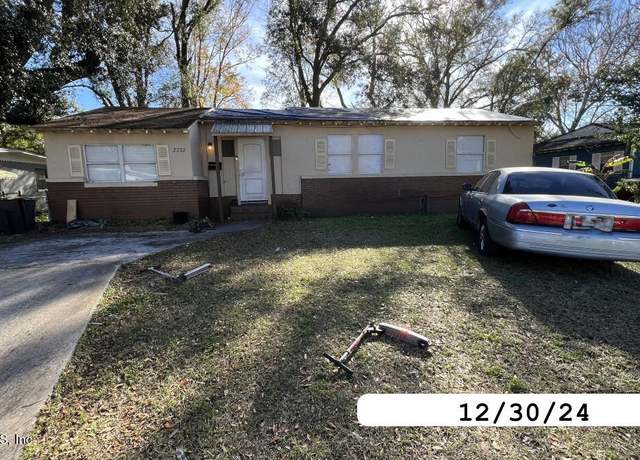 Property at 2222 W 15th St, Jacksonville, FL 32209, 3 beds, 1 bath