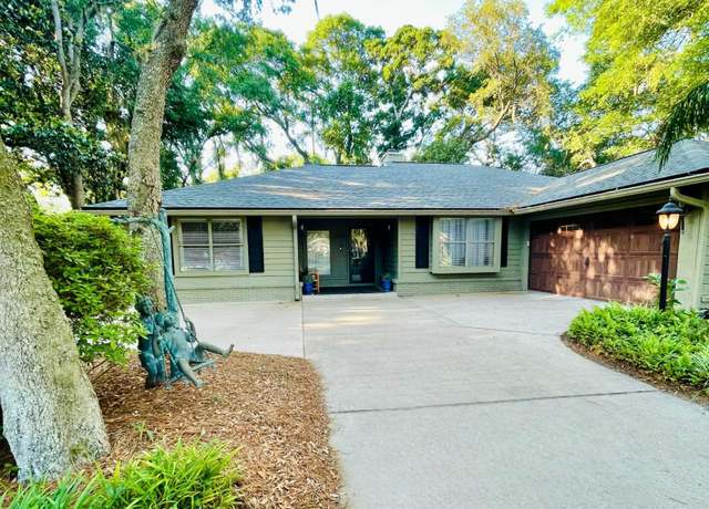 Property at 1937 Lakeside Dr N, Fernandina Beach, FL 32034, 3 beds, 2 baths