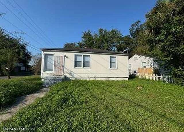 Property at 1095 W 12th St, Jacksonville, FL 32209, 3 beds, 2 baths