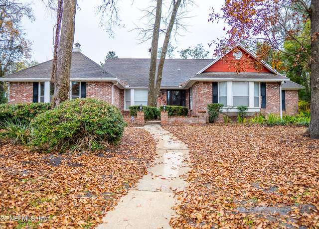 Property at 2234 Birdwood Dr, Orange Park, FL 32073, 3 beds, 3 baths