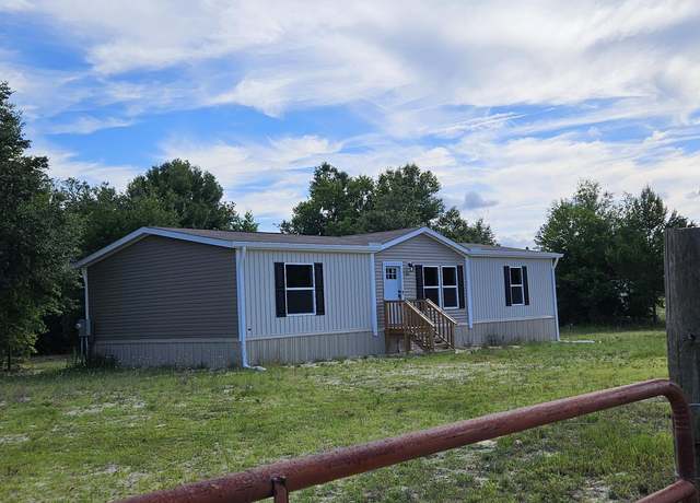 Property at 216 Coconut St, Pomona Park, FL 32181, 3 beds, 2 baths