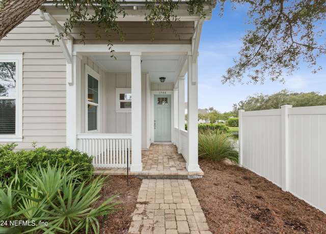 Property at 1560 Nectarine St, Fernandina Beach, FL 32034, 3 beds, 2.5 baths