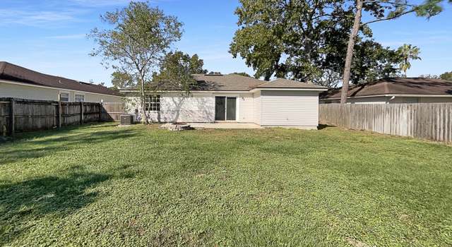 Photo of 8037 MacInnes Dr E, Jacksonville, FL 32244