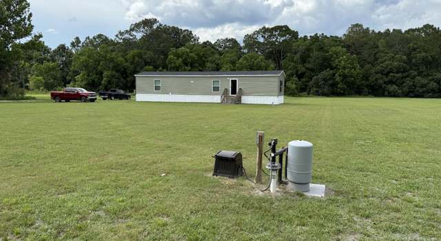 Photo of 5285 NW 219th St, Lawtey, FL 32058