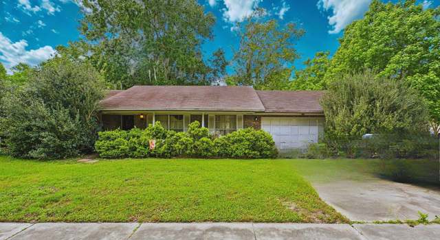 Photo of 6698 Arrowroot Dr, Jacksonville, FL 32244