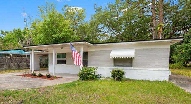 Photo of 3930 Cottonwood Ln, Jacksonville, FL 32207