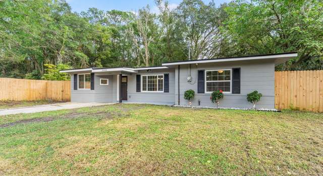 Photo of 3668 Nicholas Cir S, Jacksonville, FL 32207