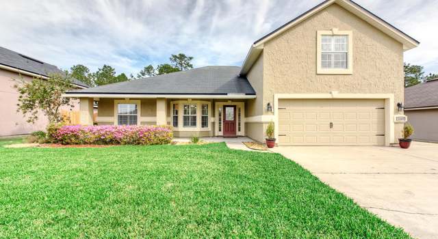 Photo of 2509 Royal Pointe Dr, Green Cove Springs, FL 32043
