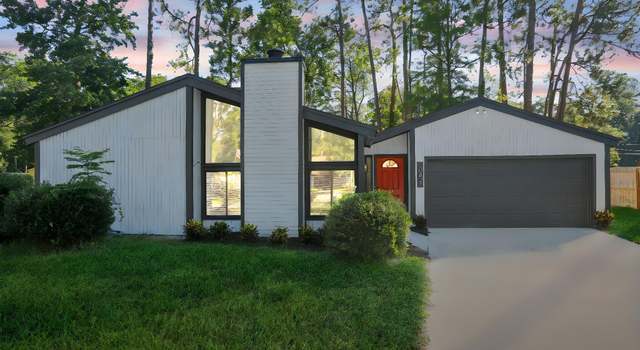 Photo of 10633 Berghley Ct N, Jacksonville, FL 32257